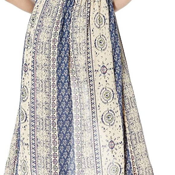 Angie Sundress - Picture 4 of 10